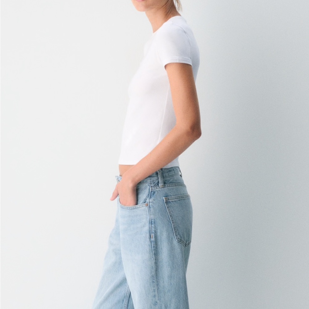 Aritzia HomeStretch Smooth Tune T-Shirt - Picture 3 of 9